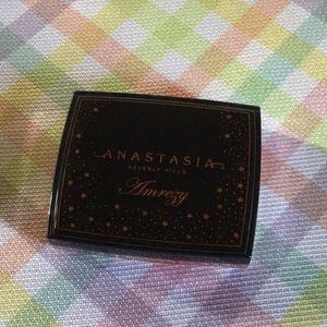 Anastasia Amerzey Highliter